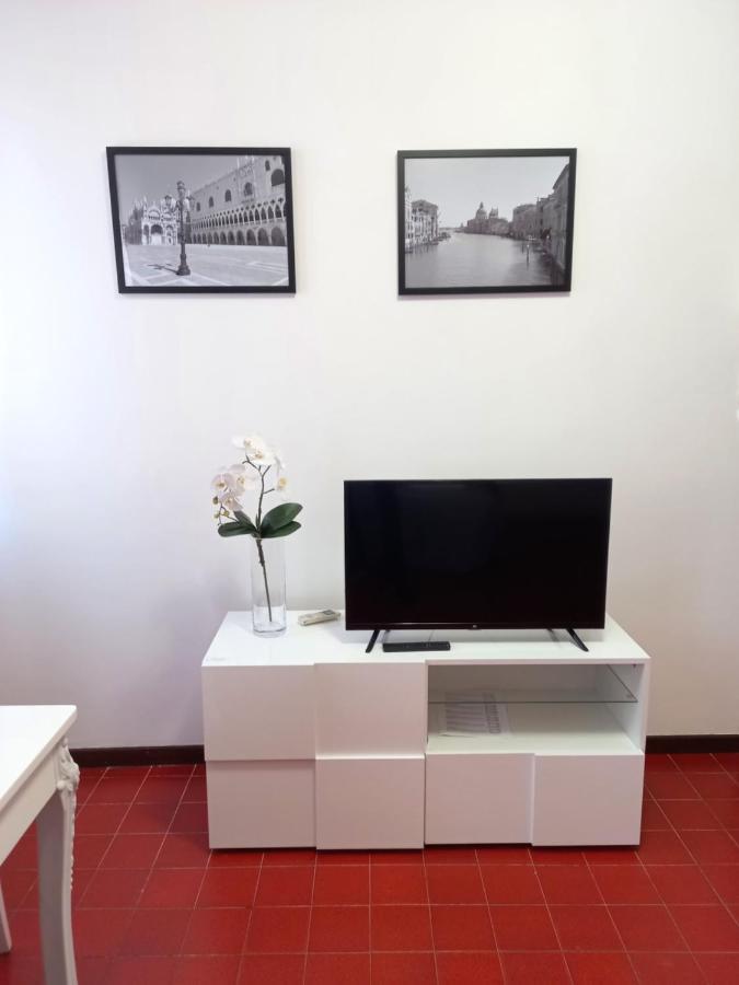 Vivaldi Apartment Венеция Экстерьер фото